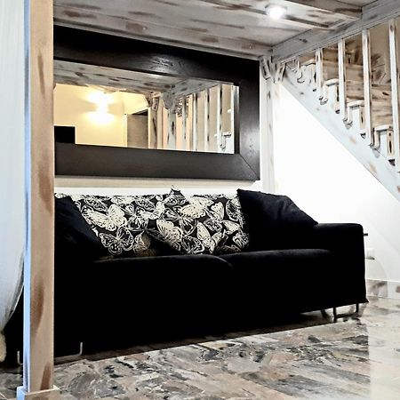 Casa Magnolia Διαμέρισμα Pomezia Δωμάτιο φωτογραφία